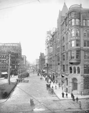 Seattle's Pioneer Square by Joy Keniston-Longrie, Foreword by Wes ...