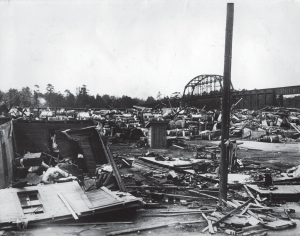 A History of Alabama's Deadliest Tornadoes: Disaster in Dixie by Kelly ...